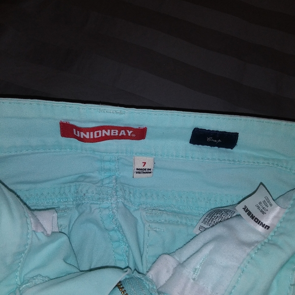 Cropped capris - Picture 3 of 4